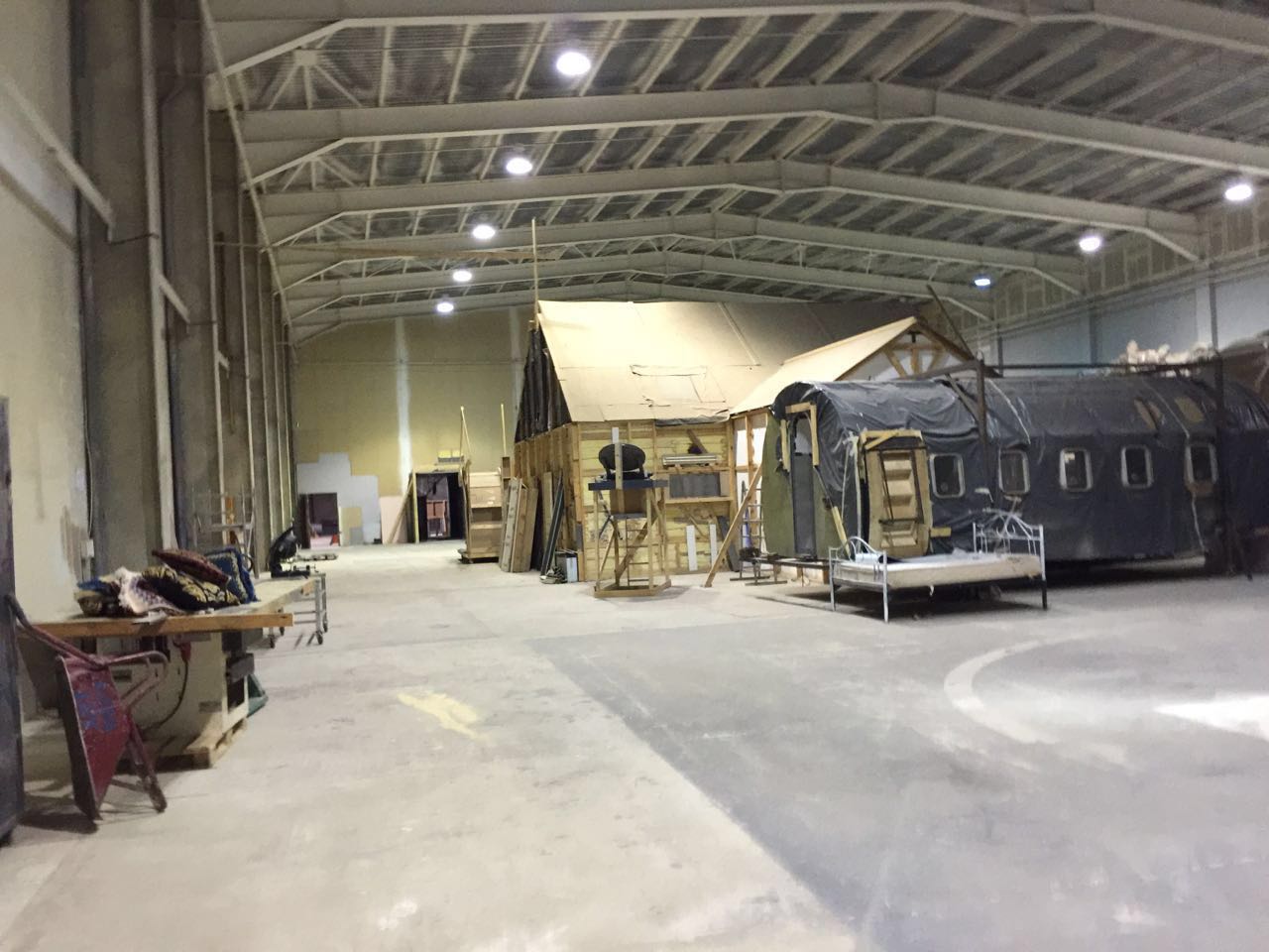 STUDIOS